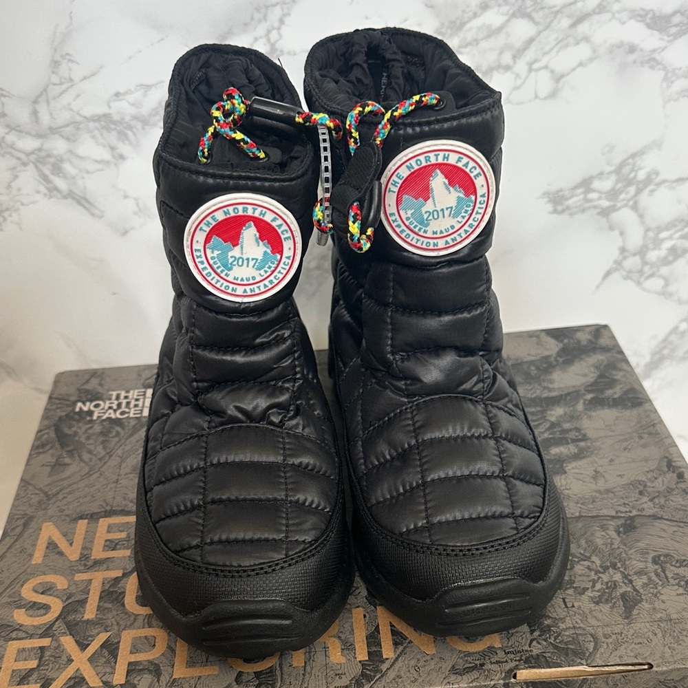 The North Face Women’s Thermoball Bootie - Picture 2 of 12